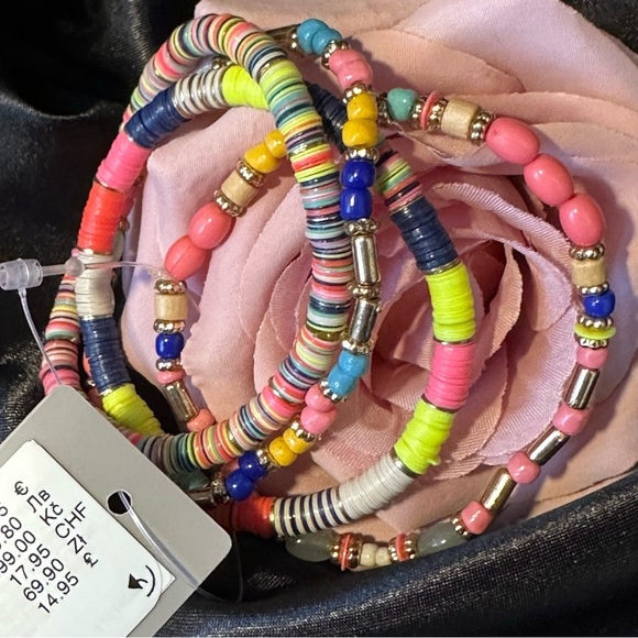 Bijou Brigitte 4pc Colorful Beaded Bracelet Set – Stretch Stack NWT - Picture 4 of 11